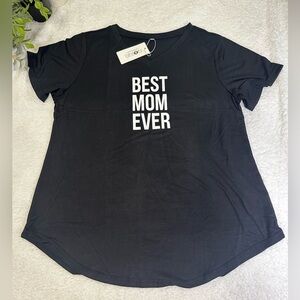 Best mom ever black v-neck tee Size 16W